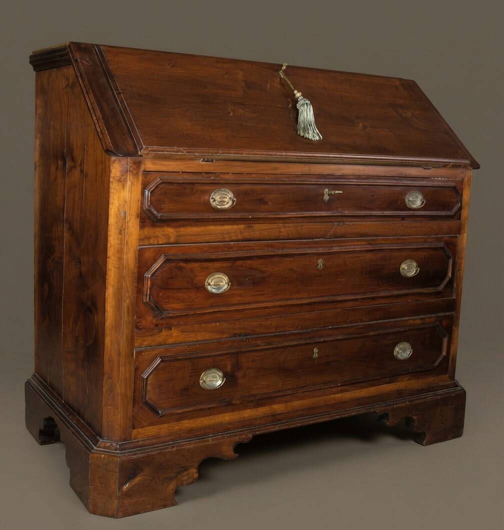 Bureau abattant noyer massif post-1850