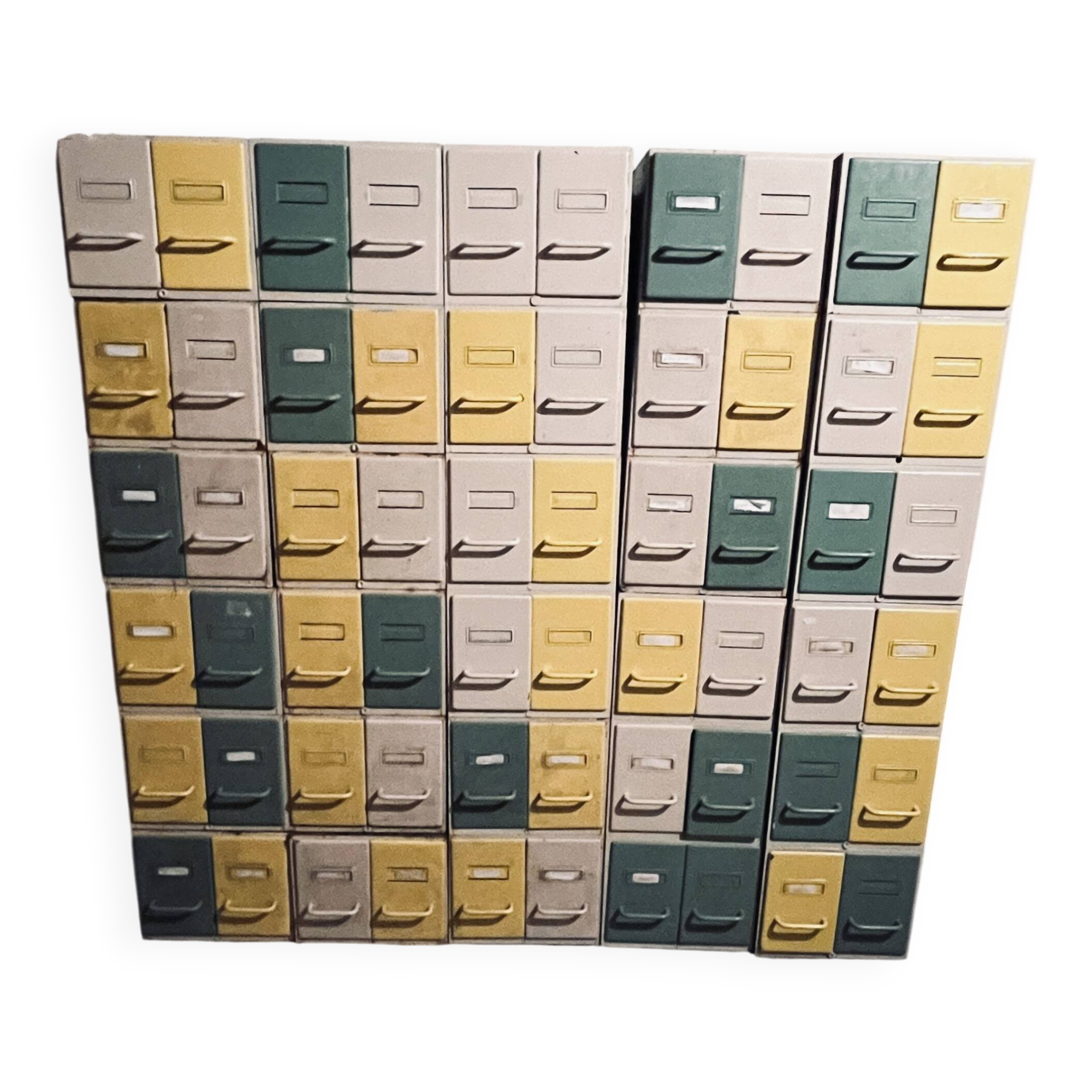 Casiers de bibliothèque en métal vintage (lot de 30 casiers / 60 tirroirs)