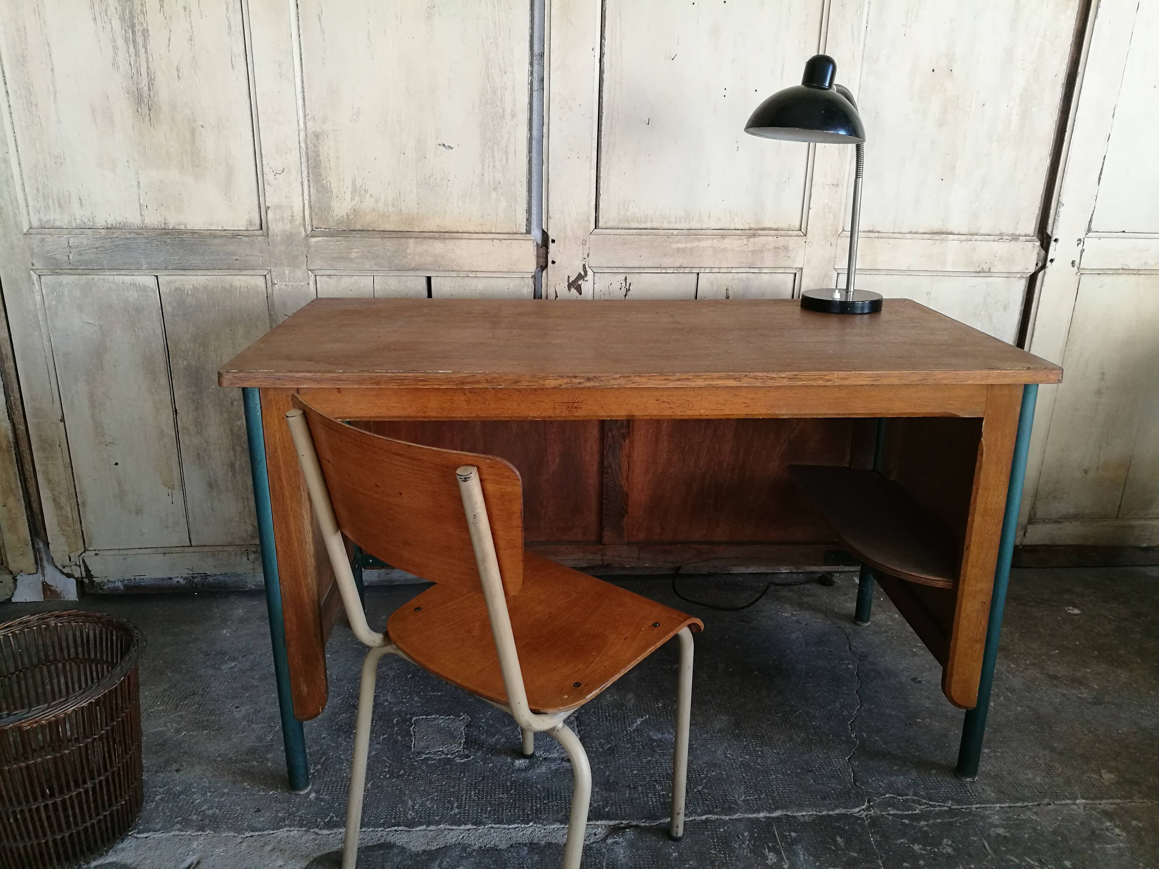 Bureau de maitre d'école