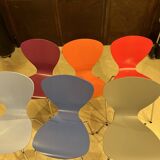 6 chaises dans le goût de Jacobsen