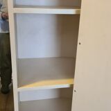 Armoire de jeune fille