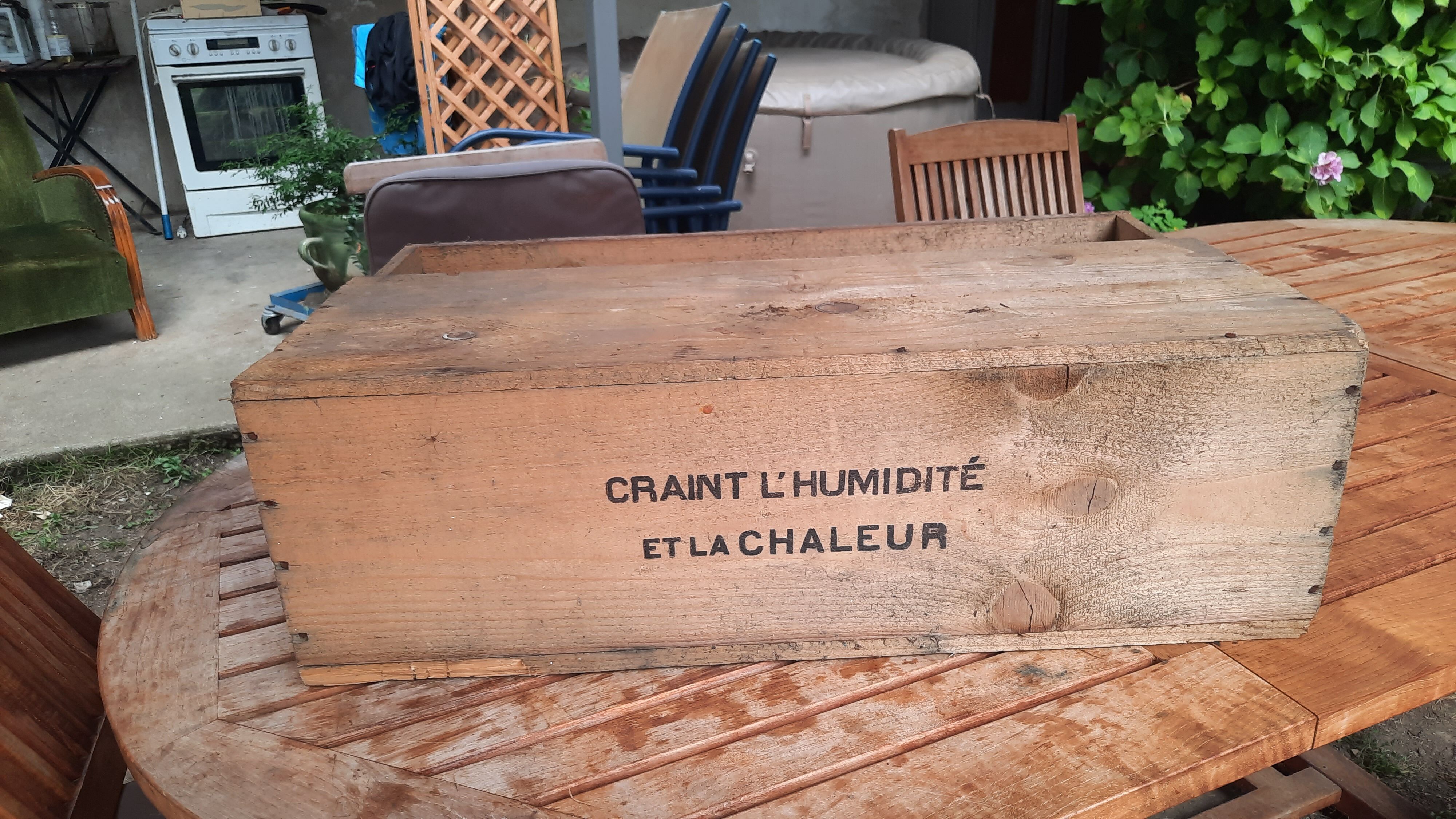 Nestlé chocolate wooden crate