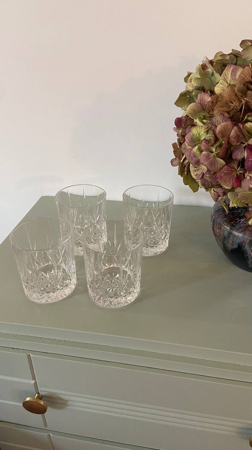 Set of 4 Whiskey glasses in cut glass 1970