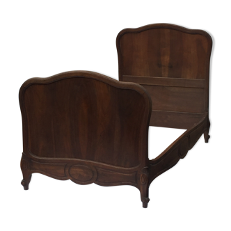 Lit  ancien en noyer