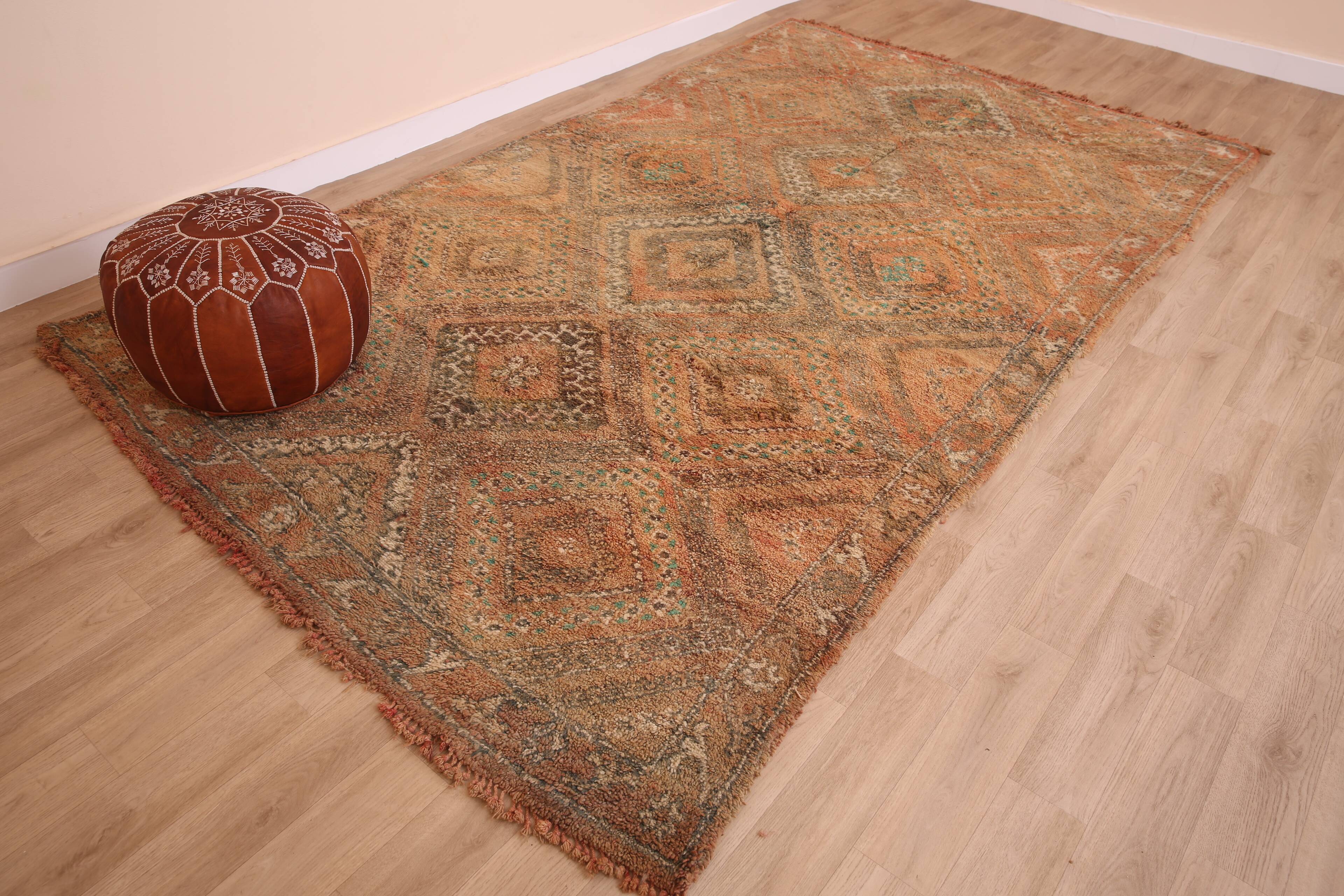 Peach Vintage Moroccan Rug 186 x 329 cm, Berber Wool Rug, Handmade Boho Rug
