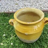 Glazed yellow terracotta jar, south-west of France.