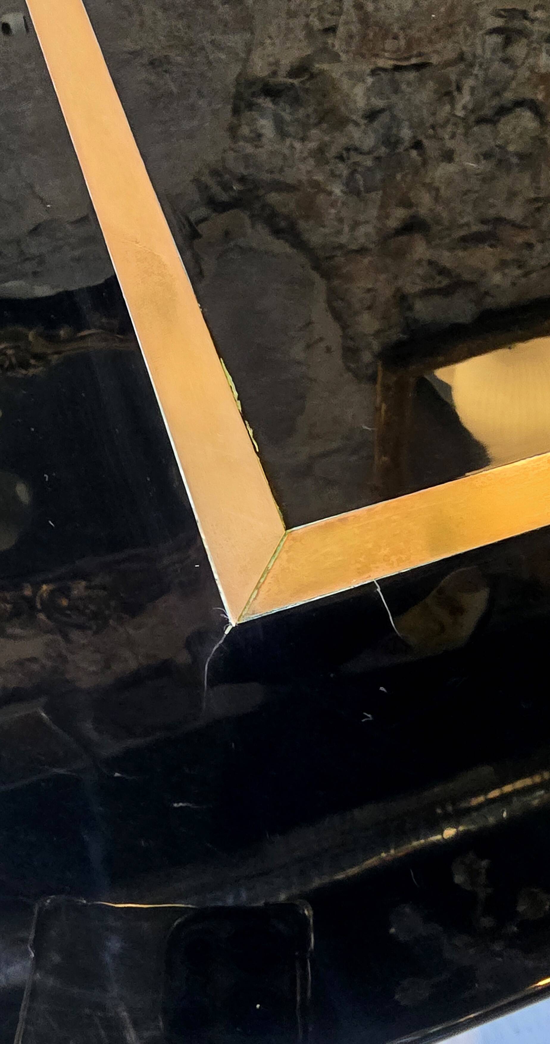 Table basse carrée en laque noire et laiton-Jean-Claude Mahey