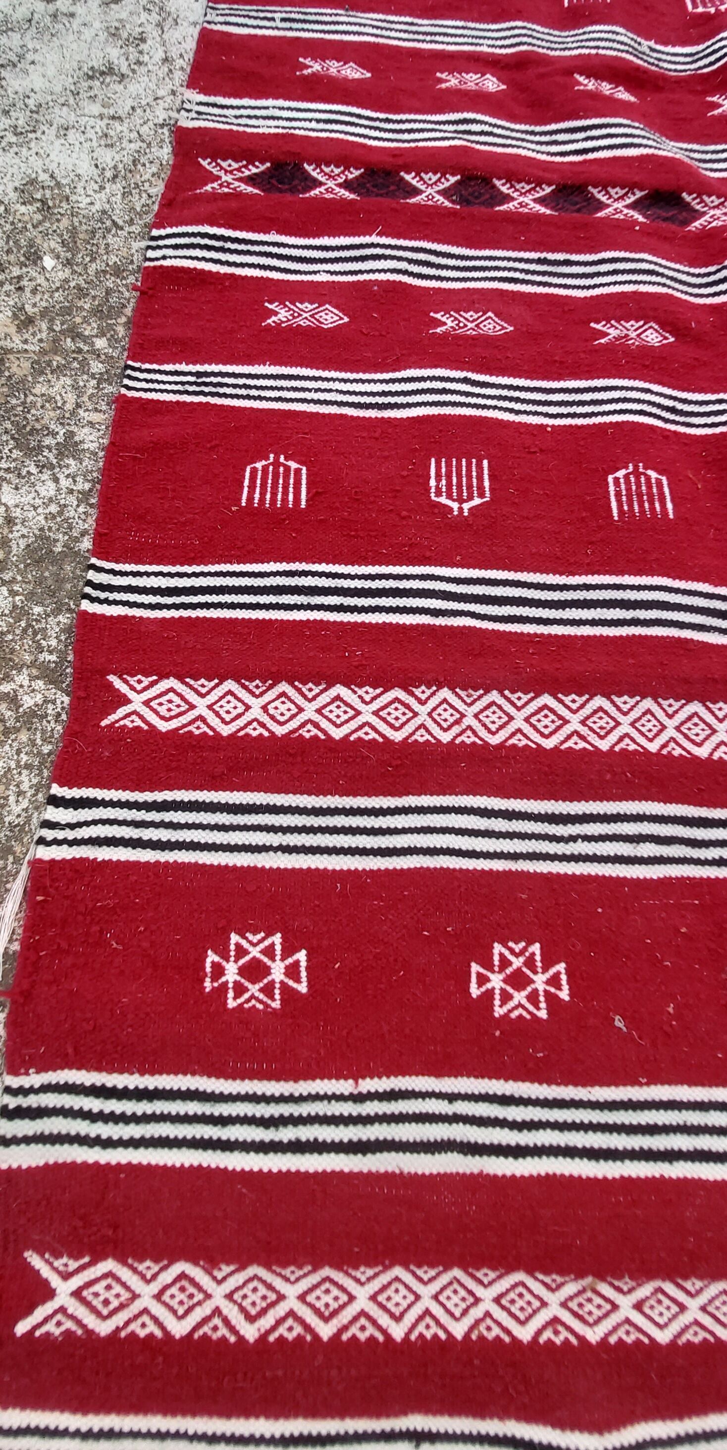 Traditional Berber handmade kilim rug in pure wool 200-110cm