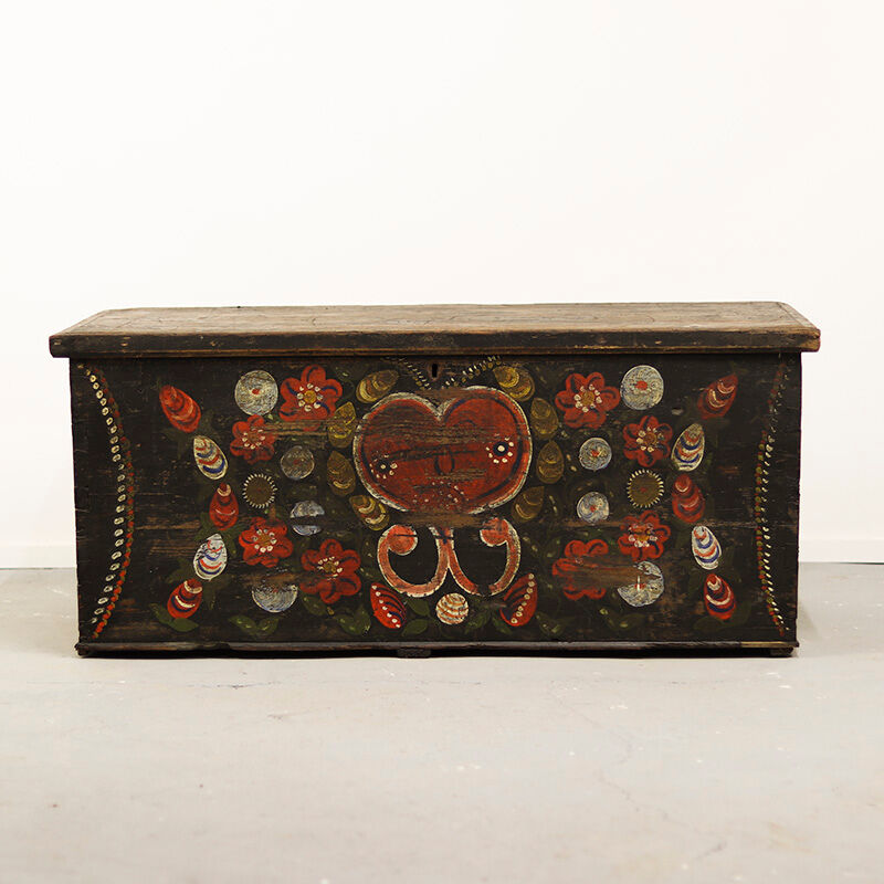 Antique painted Folk art bridal chest