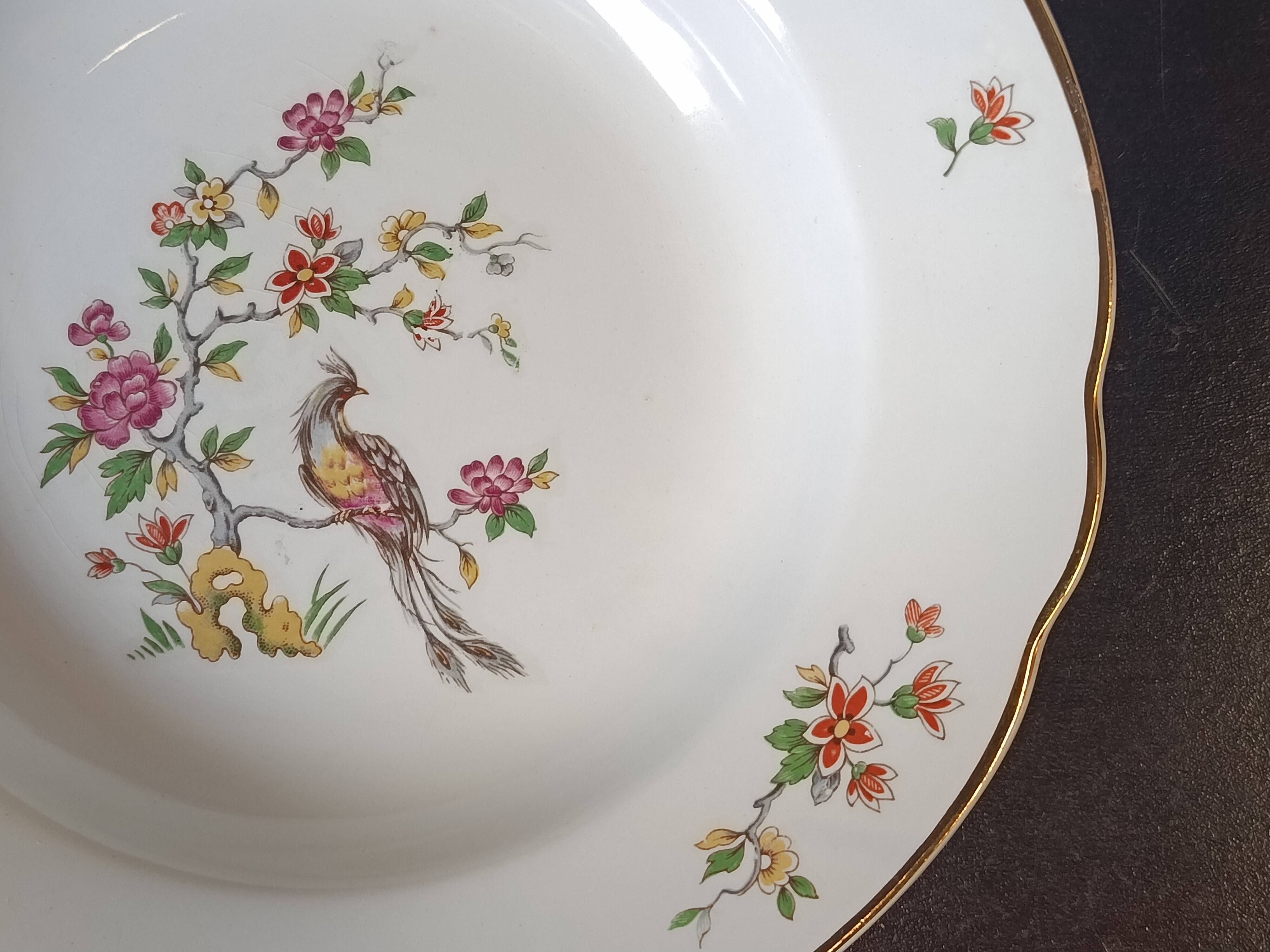 Lot de 3 assiettes creuses Digoin & Sarreguemines, oiseau de paradis