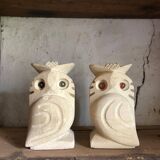 Paire de sculptures, serre-livres hibou vintage en pierre, signés