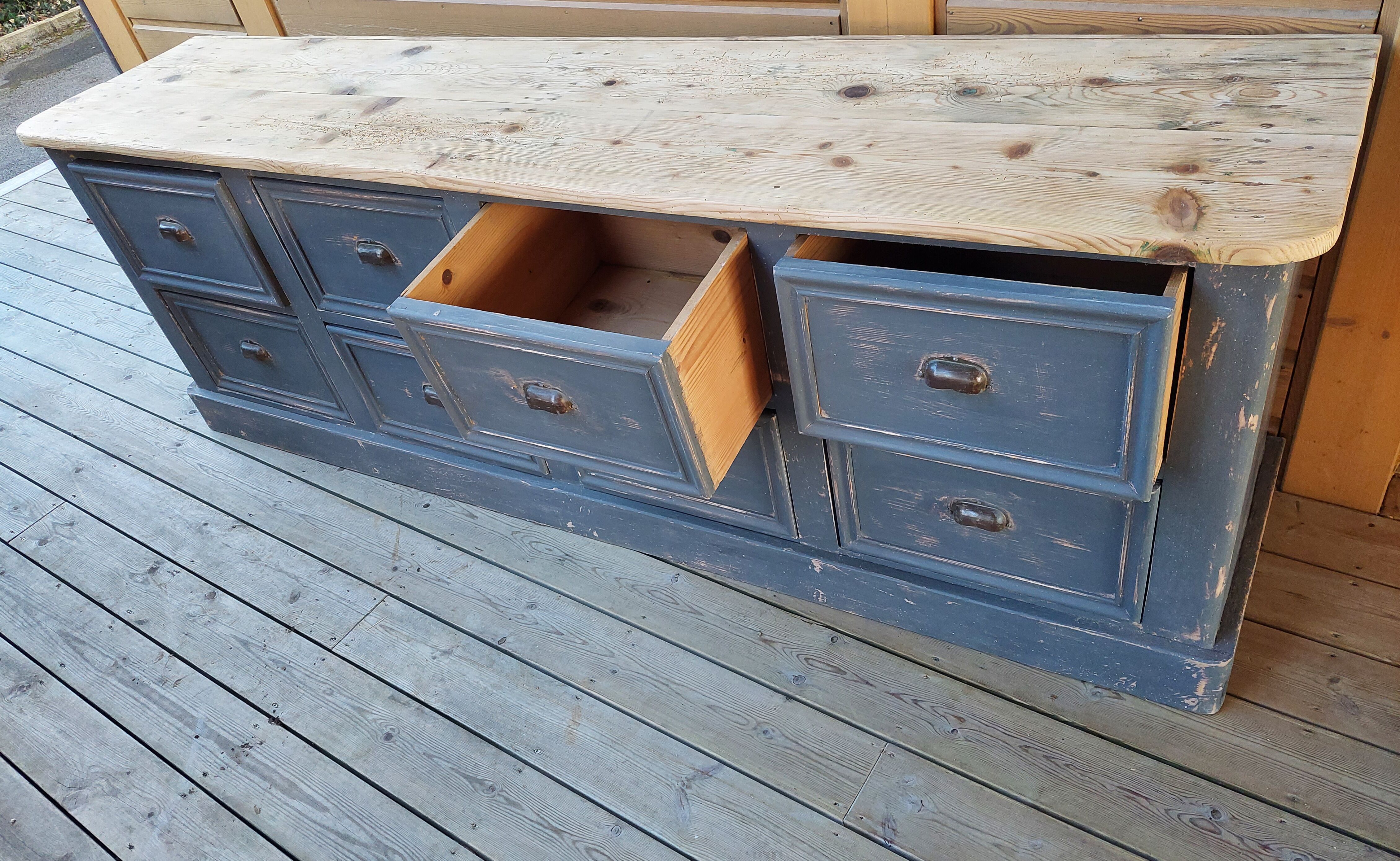 Trade cabinet 8 deep drawers