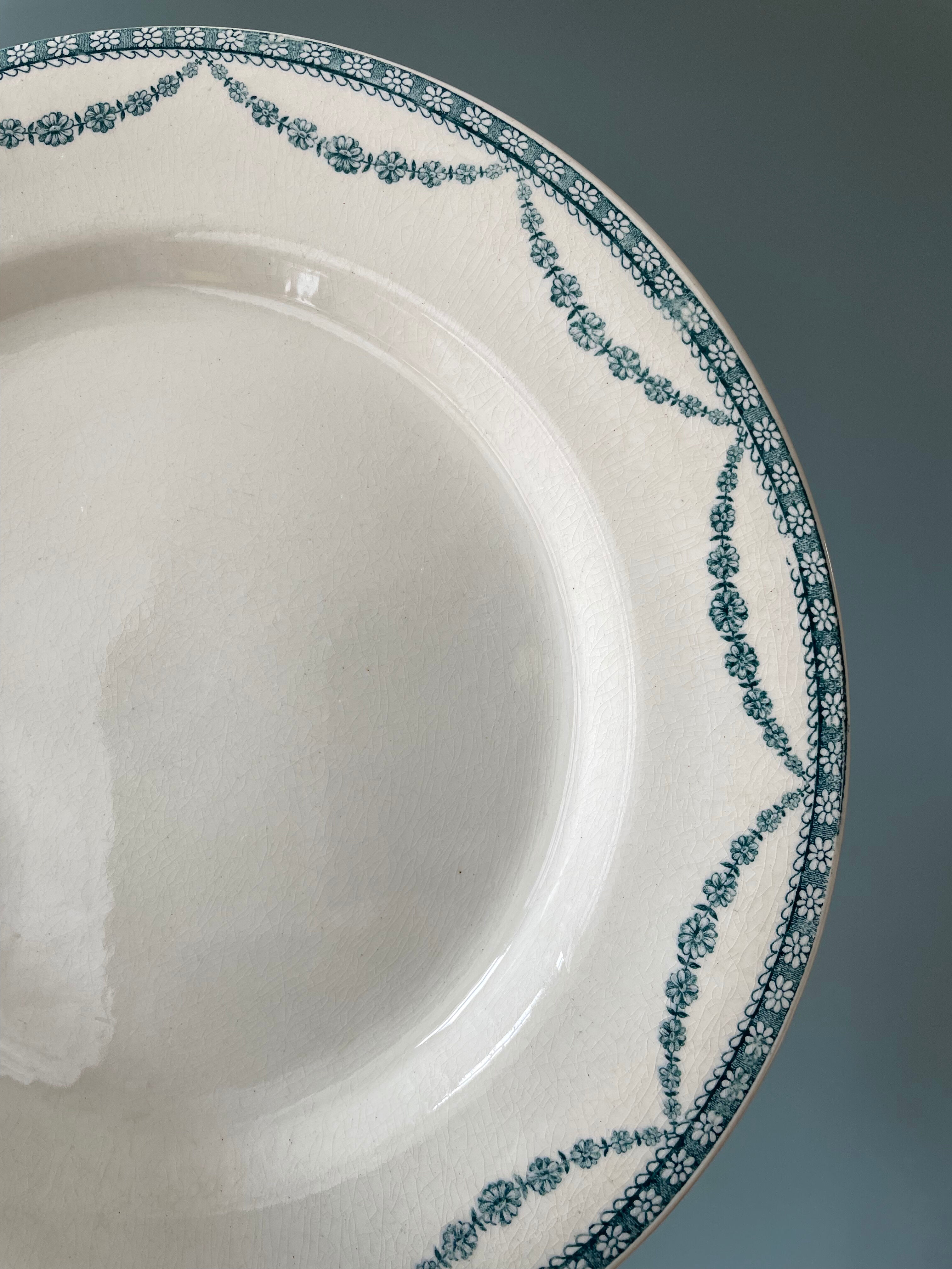 Set of 2 flat plates Terre de Fer, collection "Vincennes" Salins