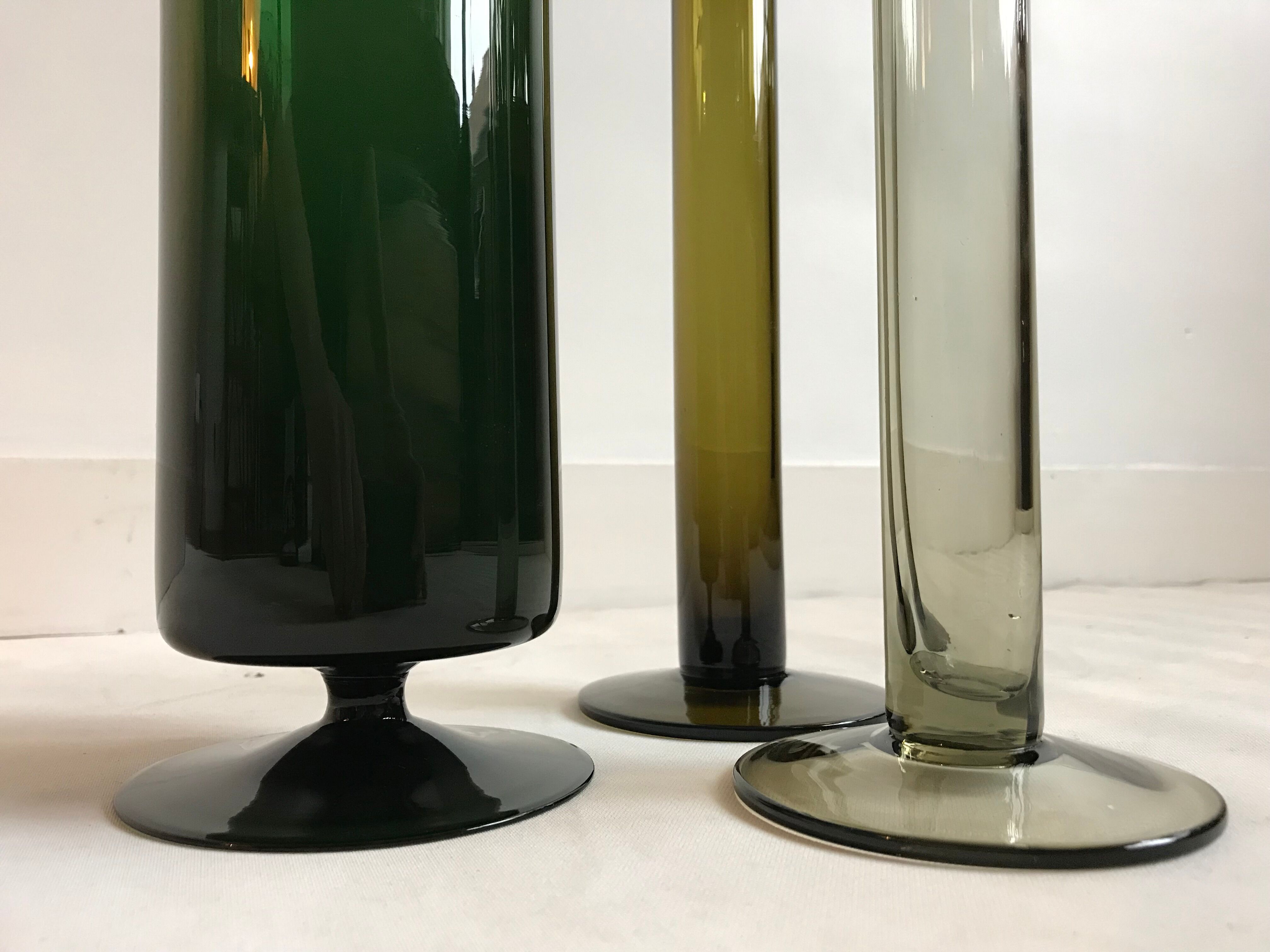 Lot de 3 vases en verre vert