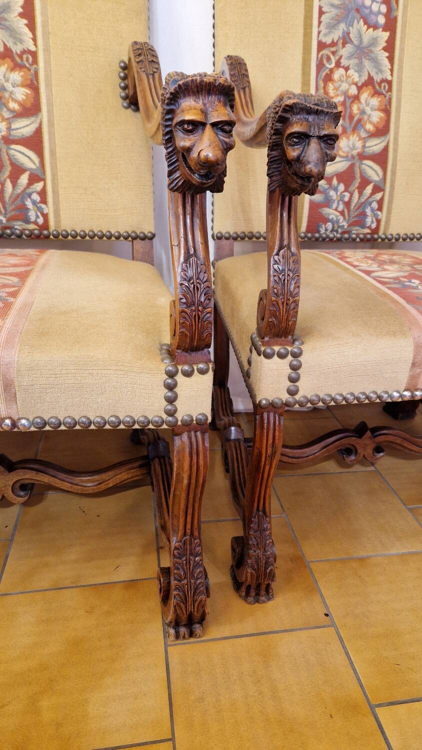 Pair of Renaissance armchairs