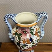 Gien : Important Vase à anses en faïence a décor pivoines époque XXeme