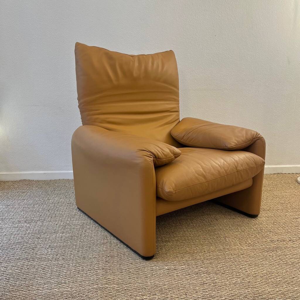 Maralunga Armchair cognac leather Cassina 1970s