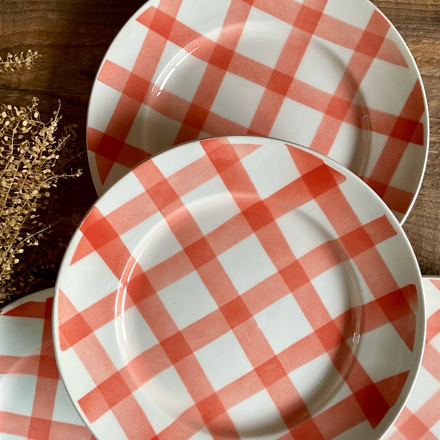 4 Moulin Des Loups “dishcloth” flat plates