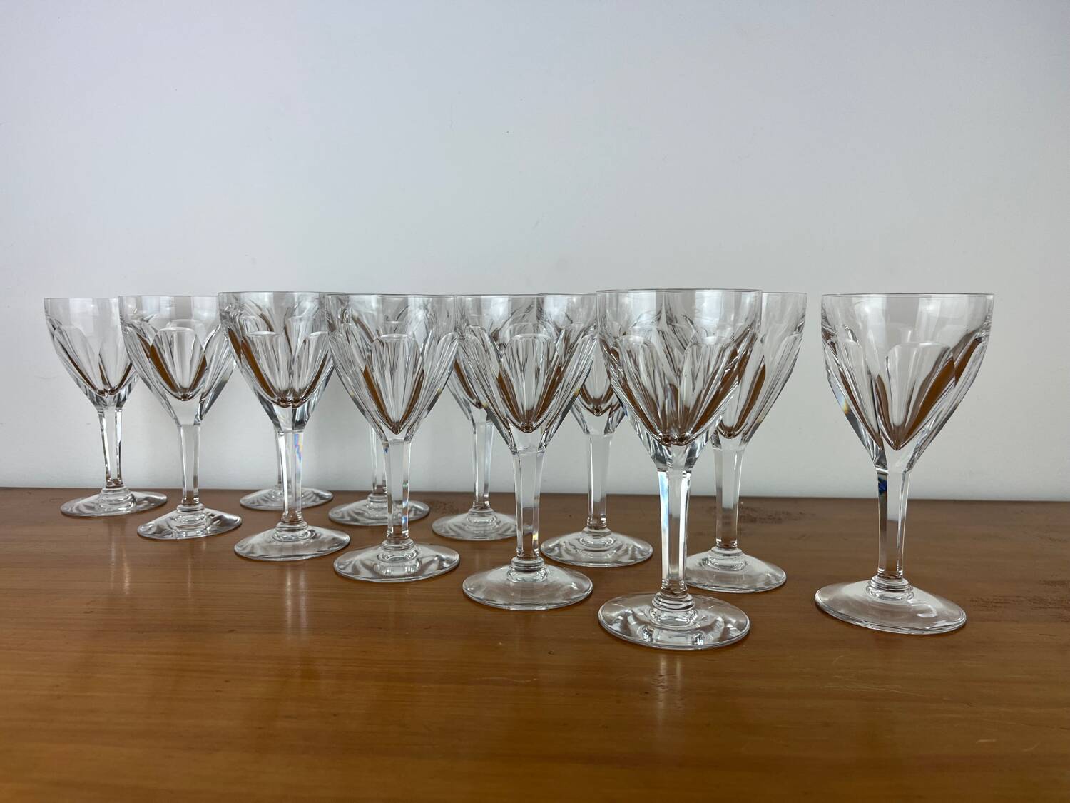 12 crystal wine glasses Lorraine Lemberg Bristol size