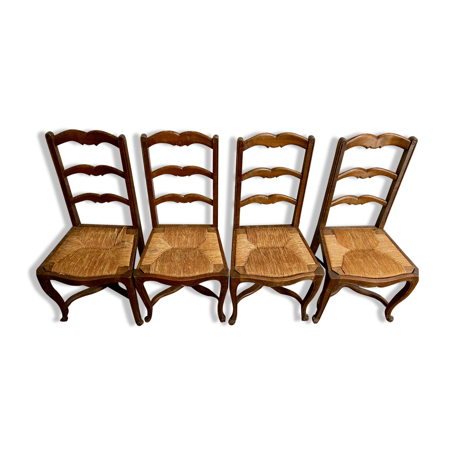 Lot 4 Provencal chairs made of straw and wood