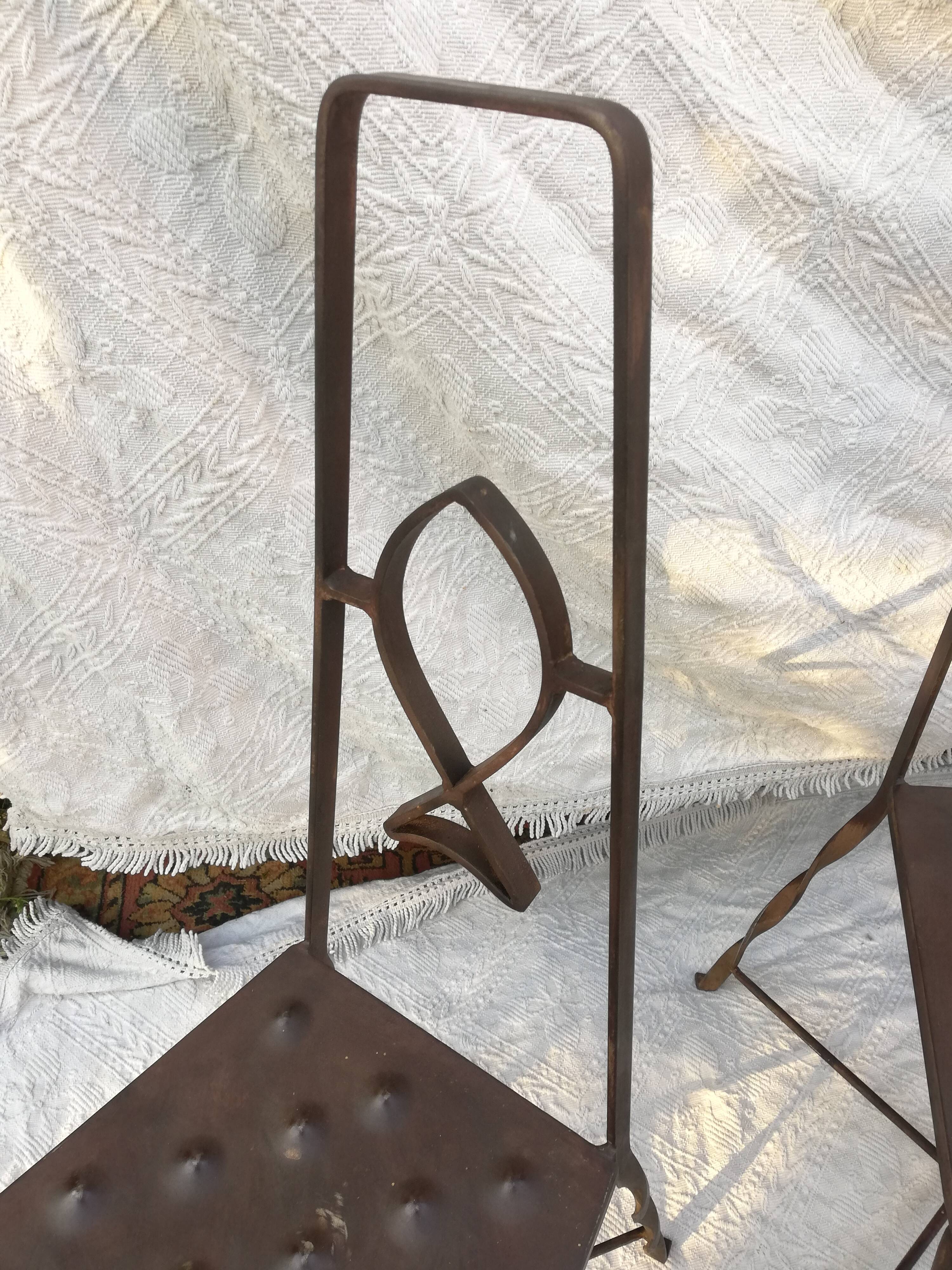 Set de 4 chaises en métal décor de poisson