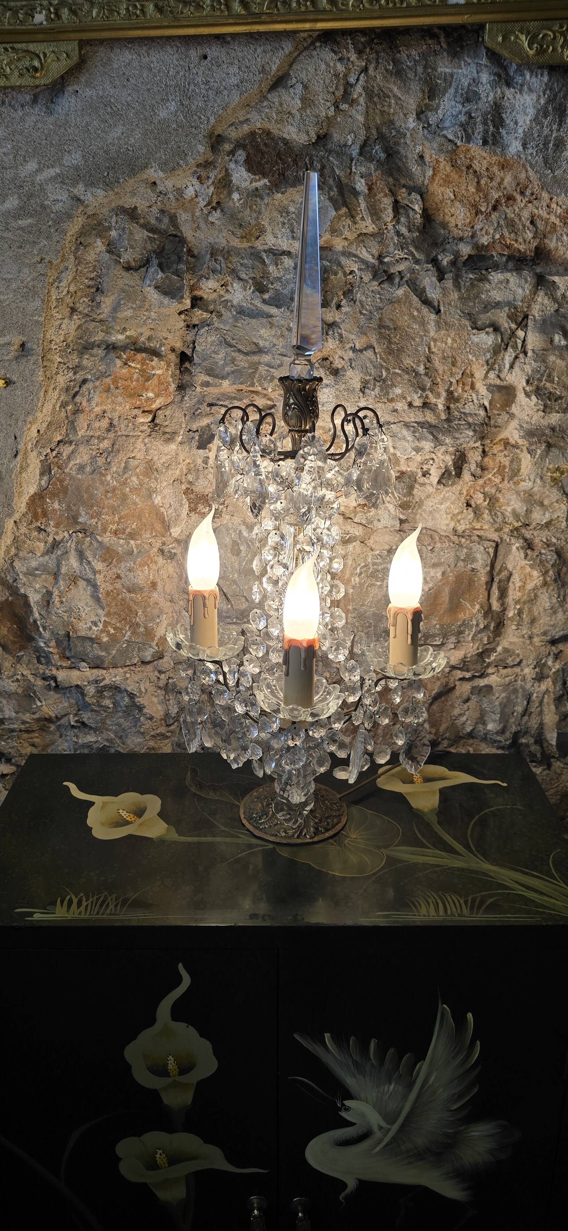 Girandole in gilded bronze and glass pendants
