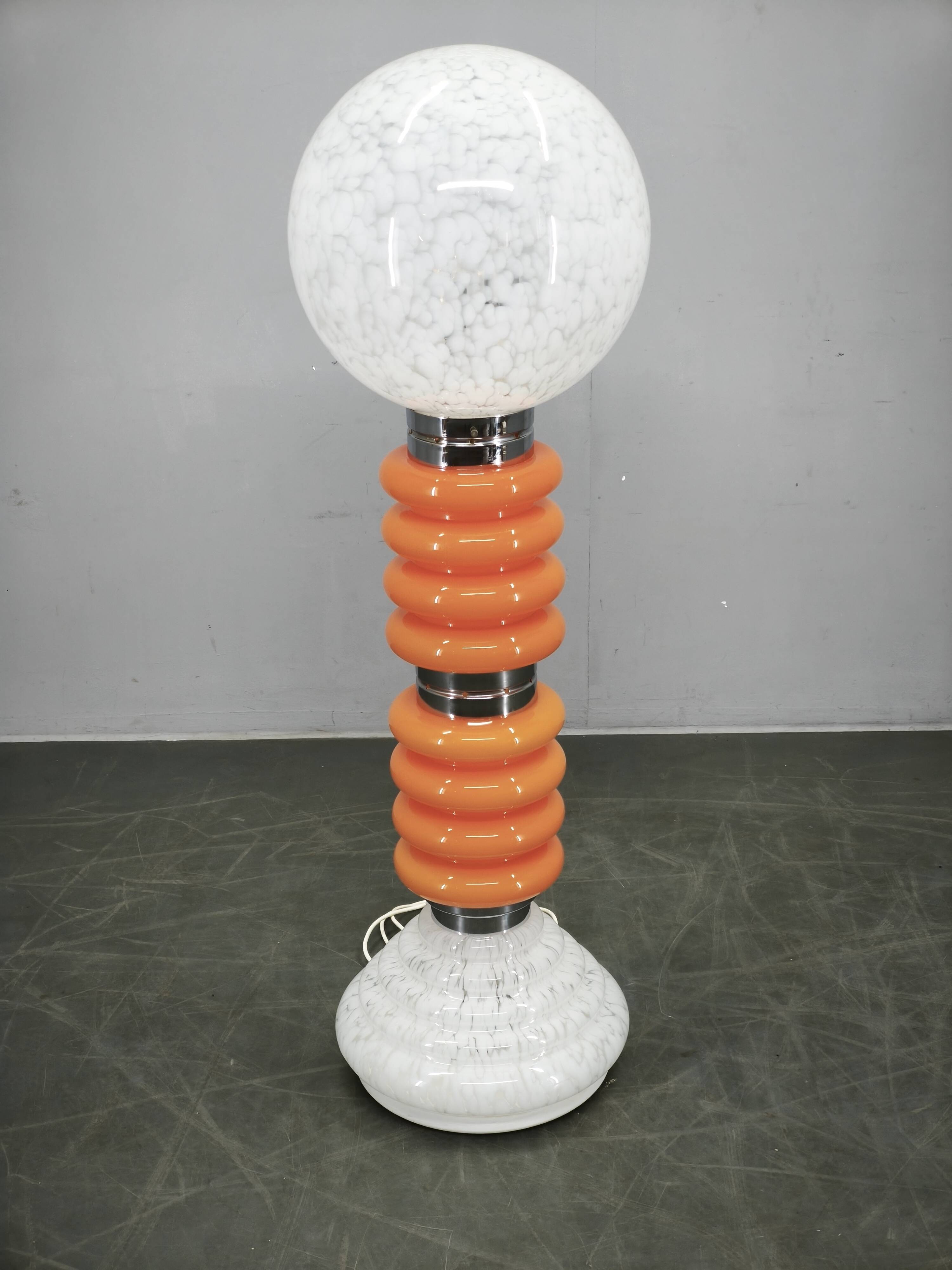 Carlo Nason pour Mazzega Lampe de sol en verre de Murano Space Age, années 1970
