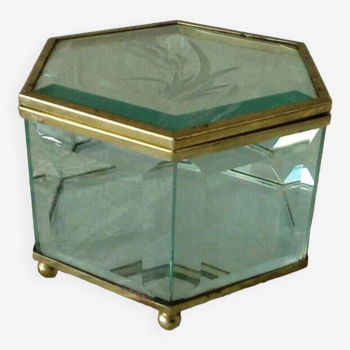 Coffret a bijoux en verre bisaute hexagone decor grave