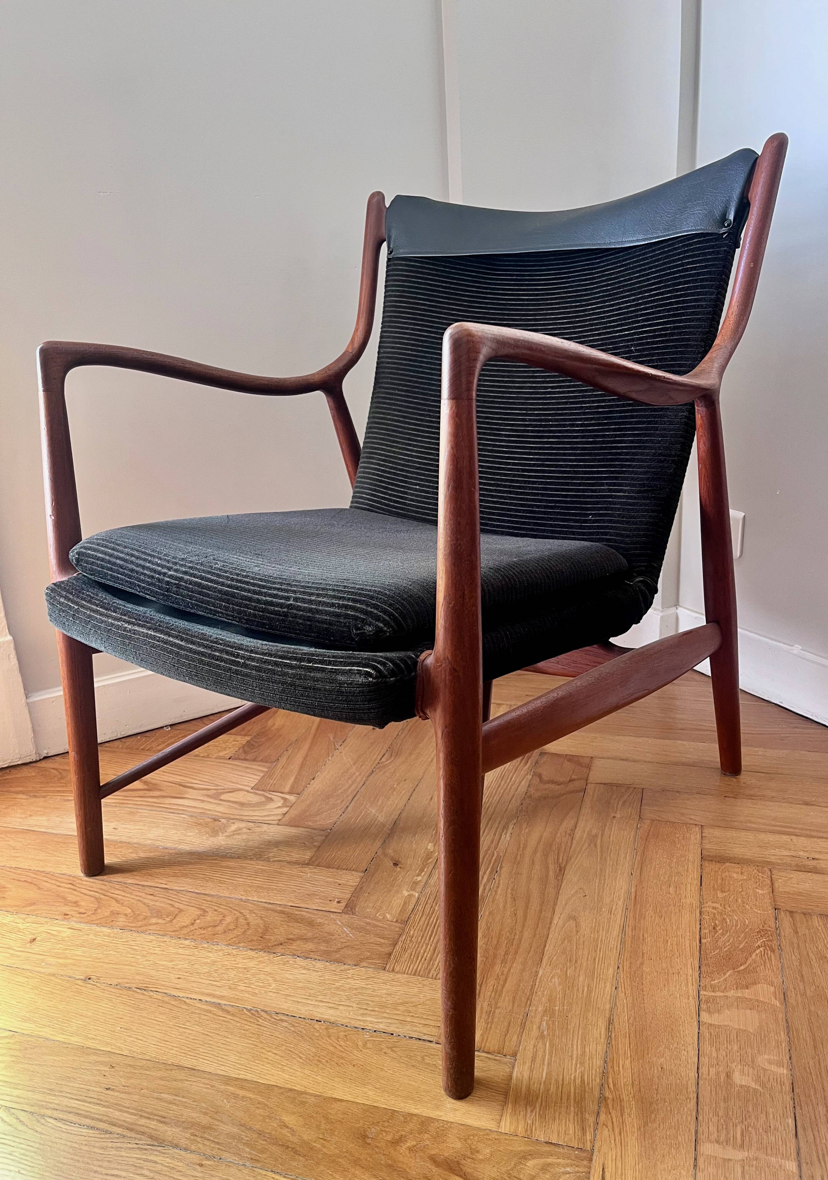 Armchair model "FJ 45" by Finn Juhl (1912-1989) designed in 1945