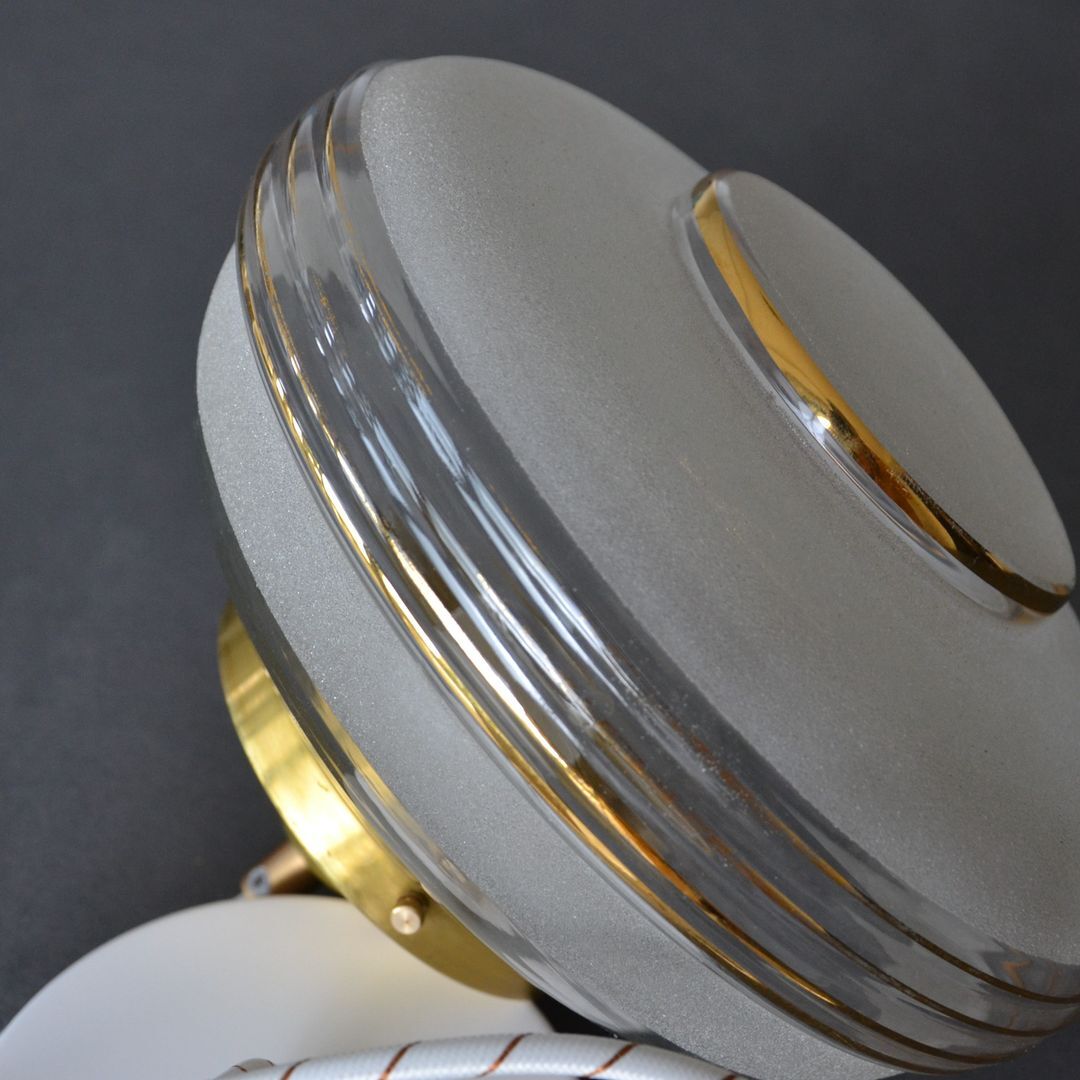 Suspension globe in frosted glass with golden edges