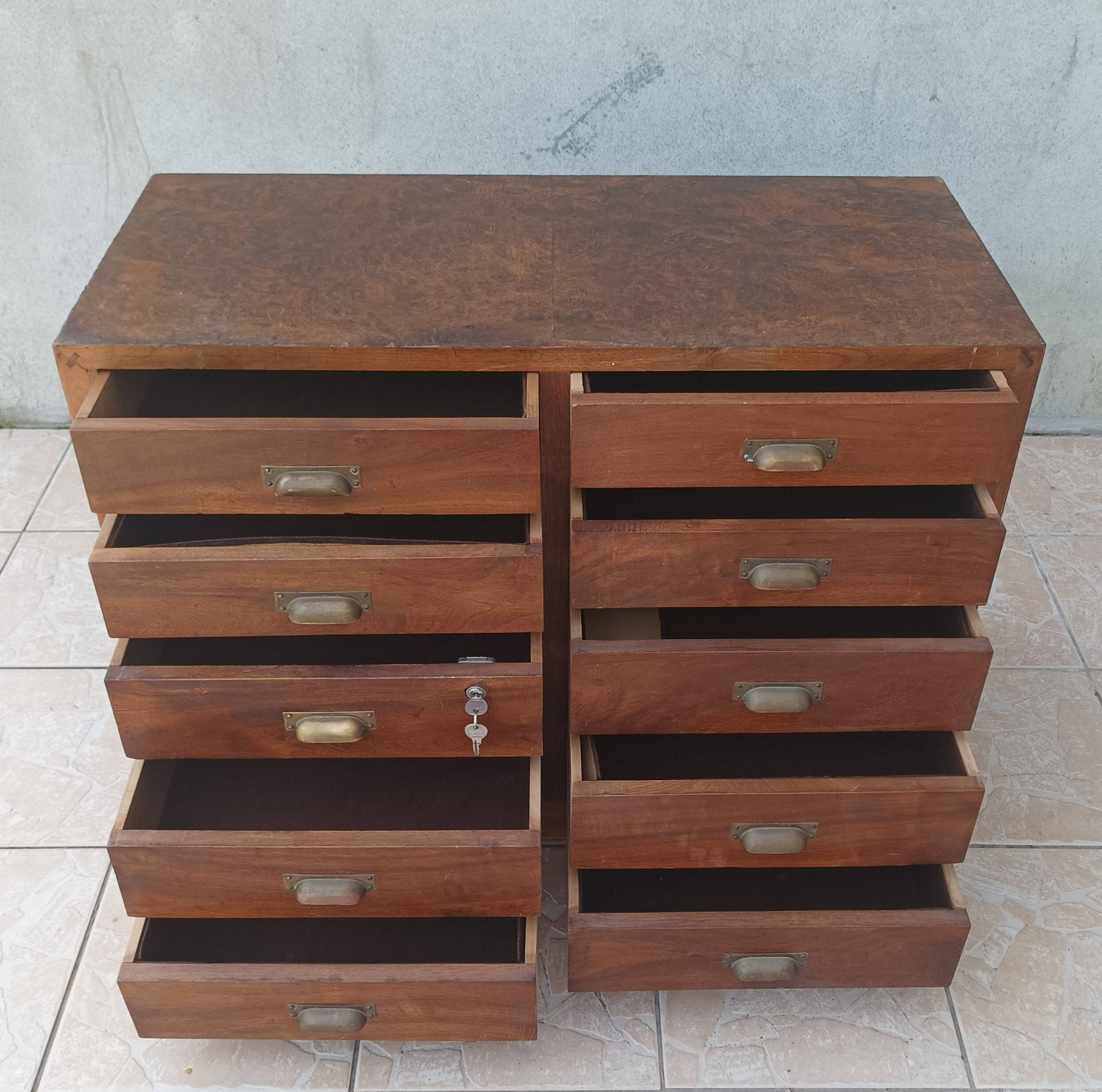 Meuble de métier 10 tiroirs en noyer