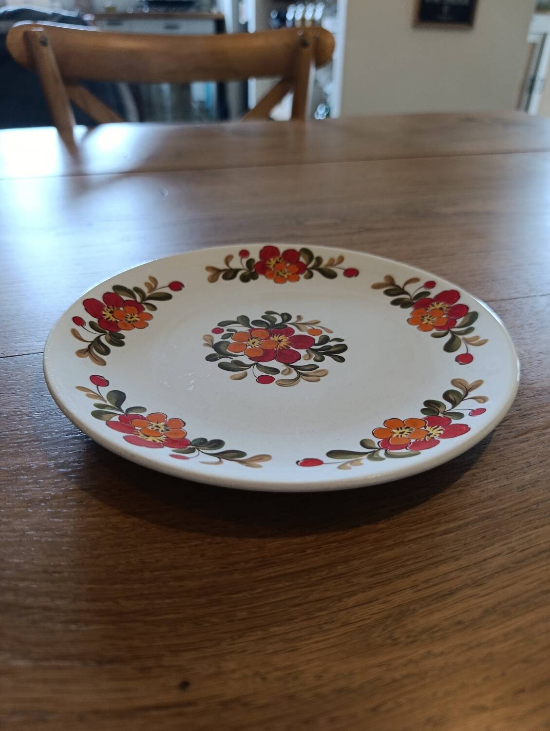 Set of 6 vintage Moulin des Loups plates