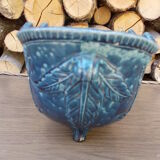 Gardener in blue earthenware