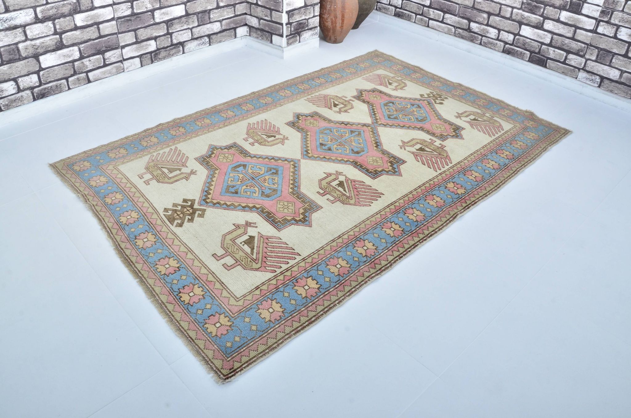 Tapis floral anatolien noué à la main sku 3430