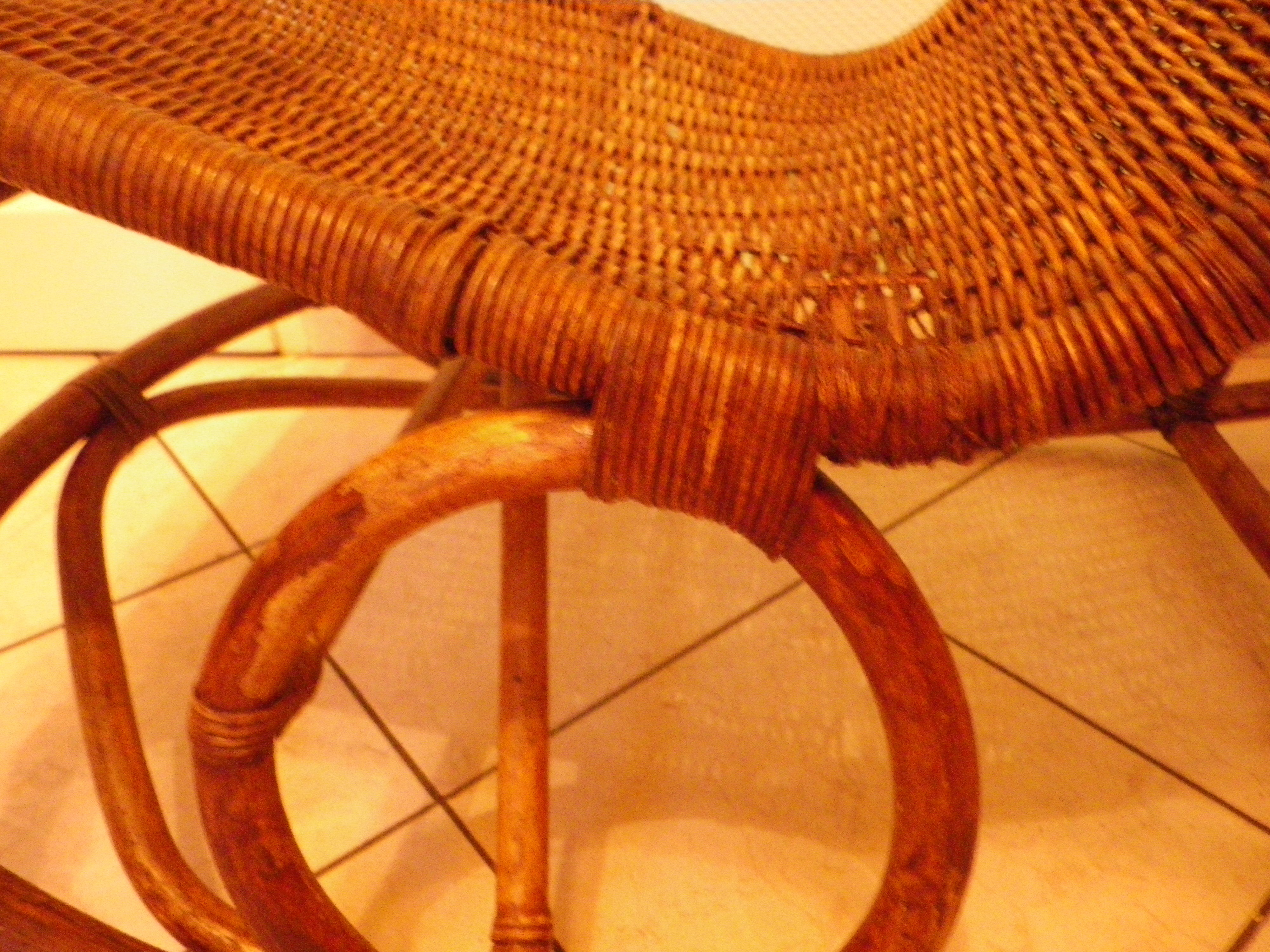 Rocking chair from the 70s in rattan and wicker