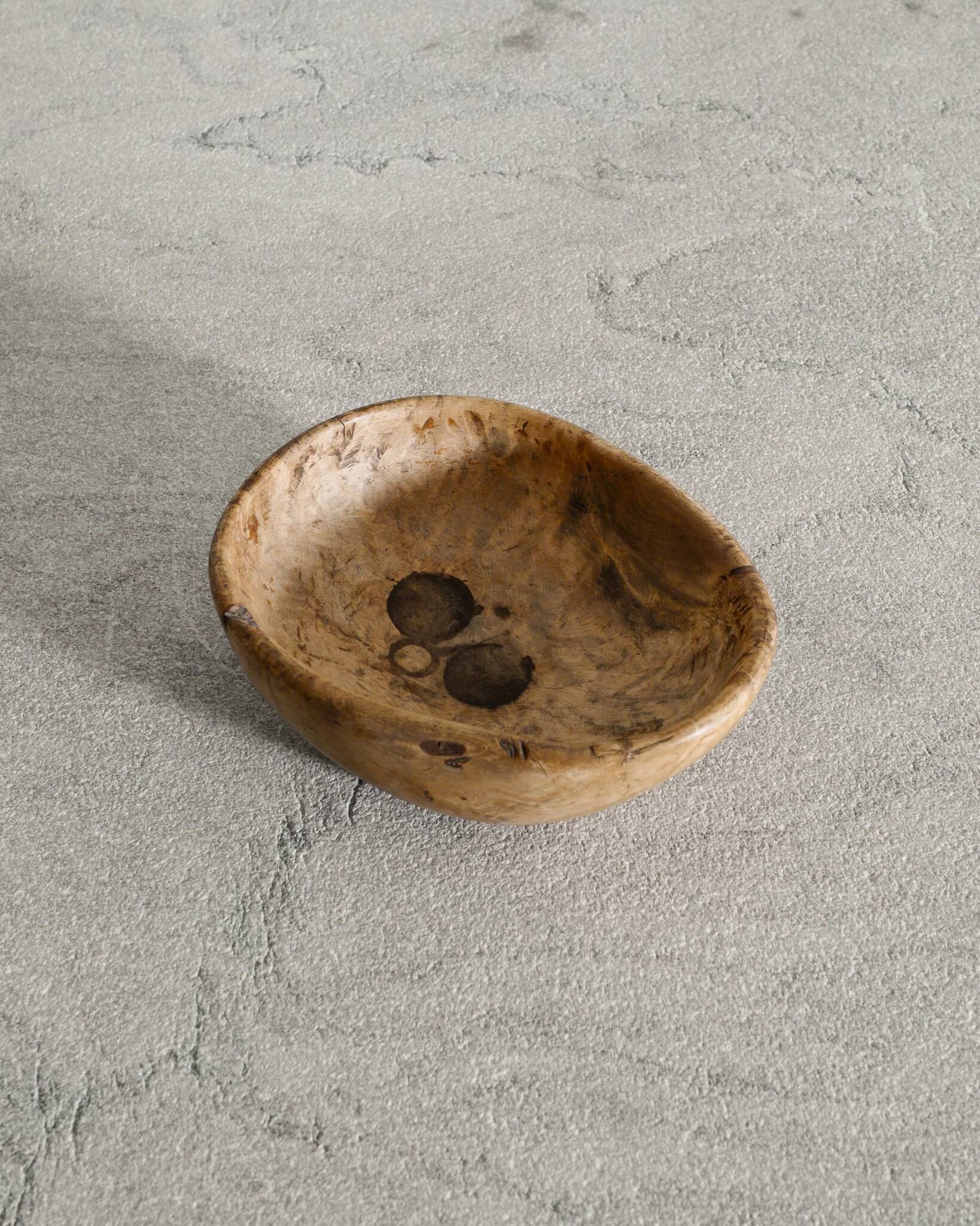 Small Vintage Swedish Wooden Sculptural Bowl in Birch, 1900s