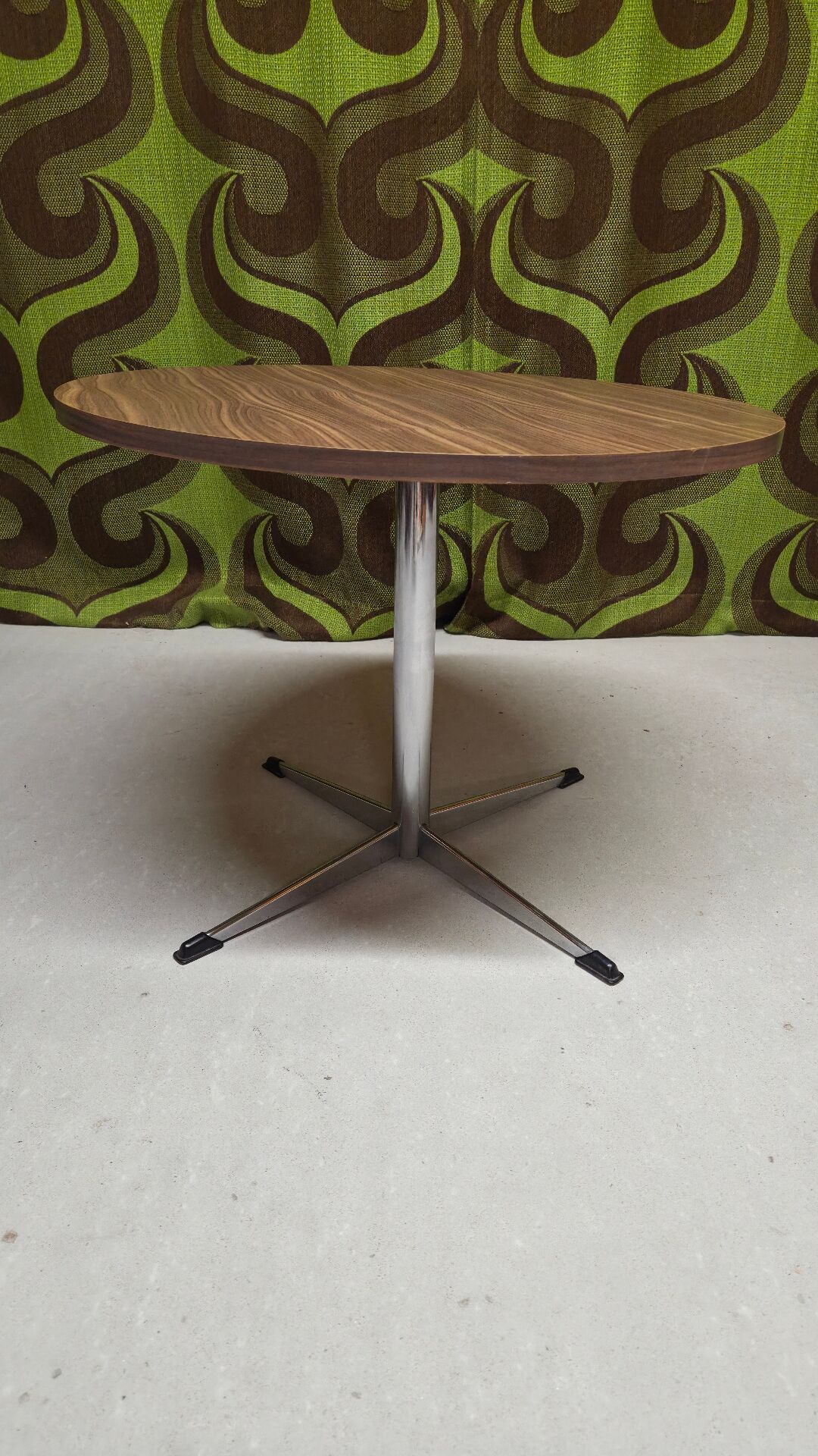 Vintage coffee table 1970