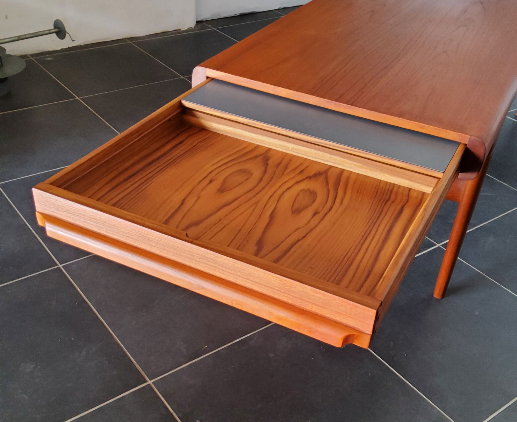 Johannes Andersen teak coffee table for Uldum Møbelfabrik