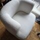Lot 2 fauteuils petit modèle tissu bouclette, darrel