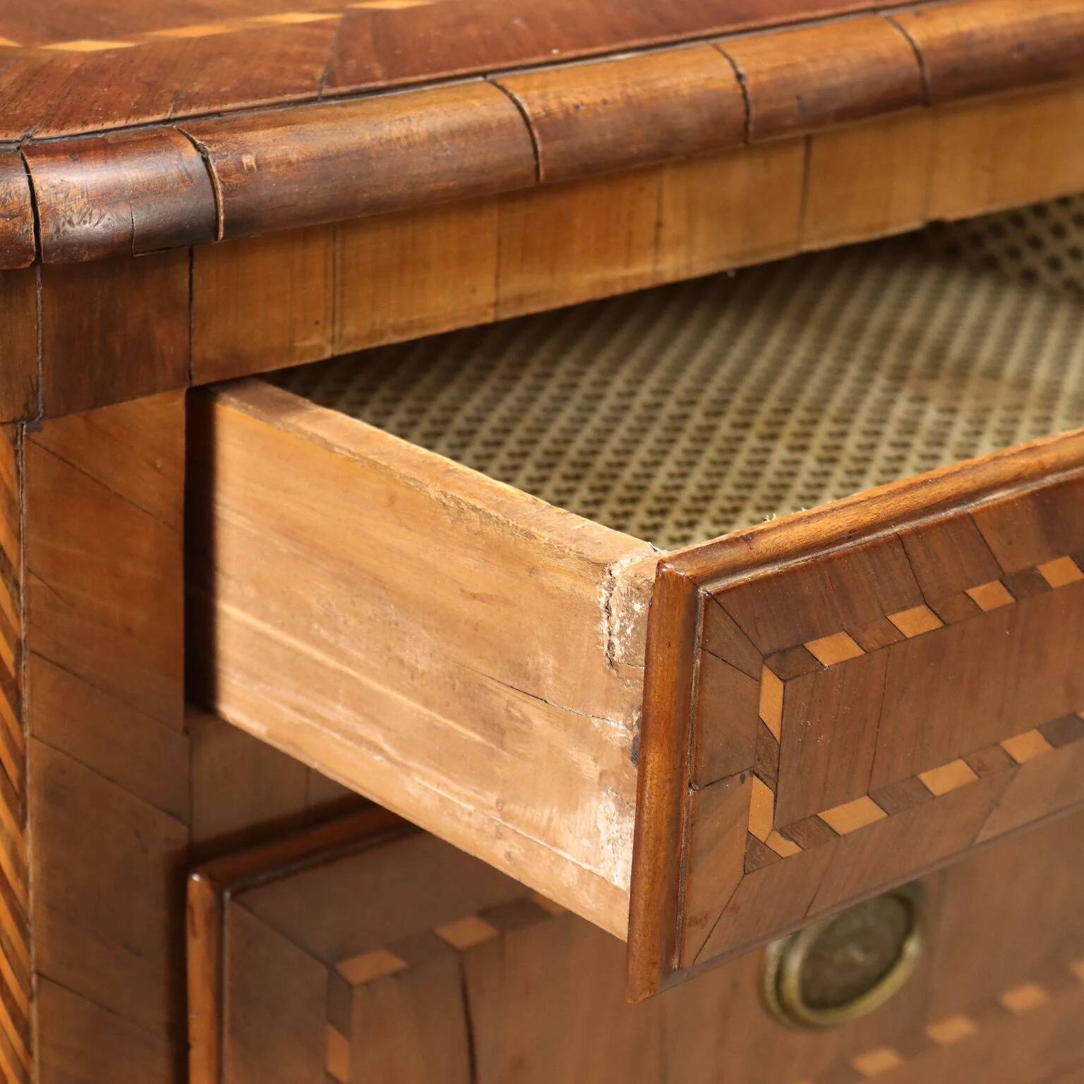 Commode ancienne en noyer à 5 tiroirs, Italie, XVIIIe siècle
