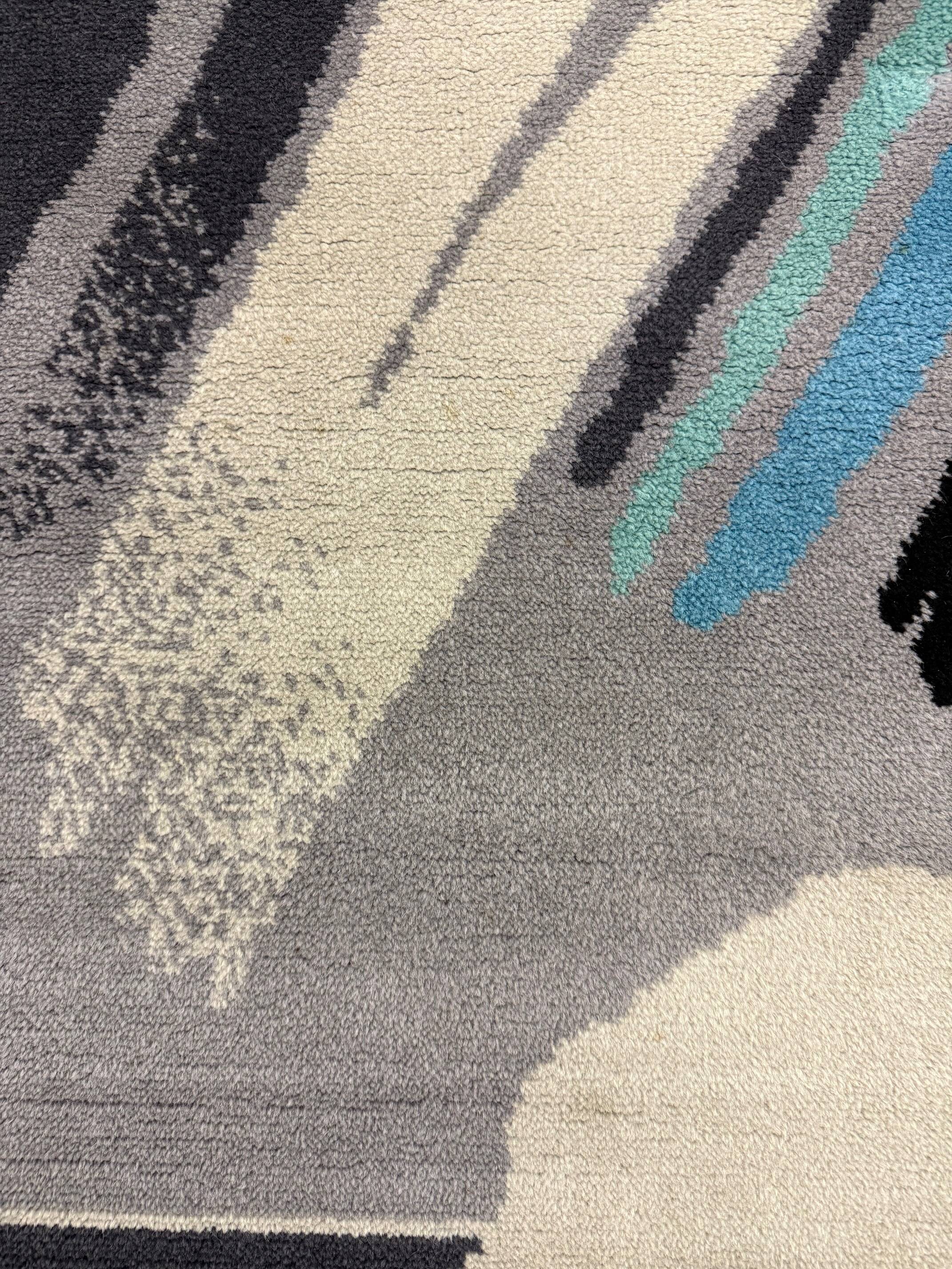 Italian Wool Rug in Modern Abstract Design, 1980s
