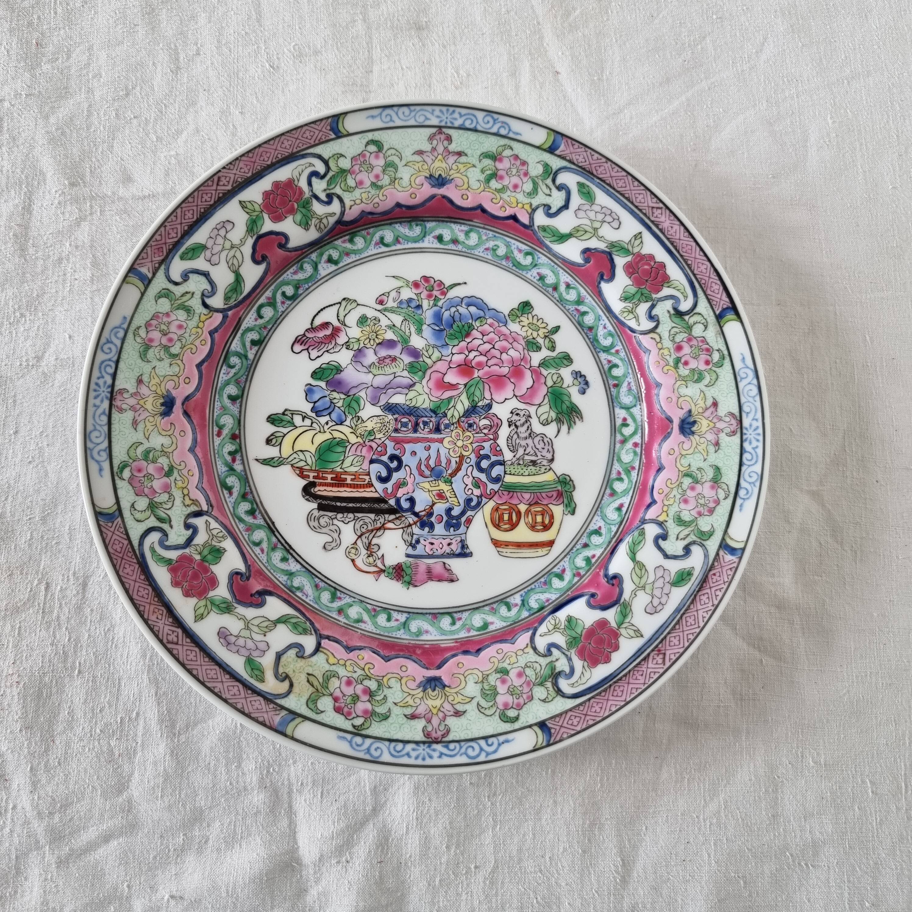 Vintage Chinese Qing Qianlong Porcelain Plate, Hand Painted and Beautiful Reliefs
