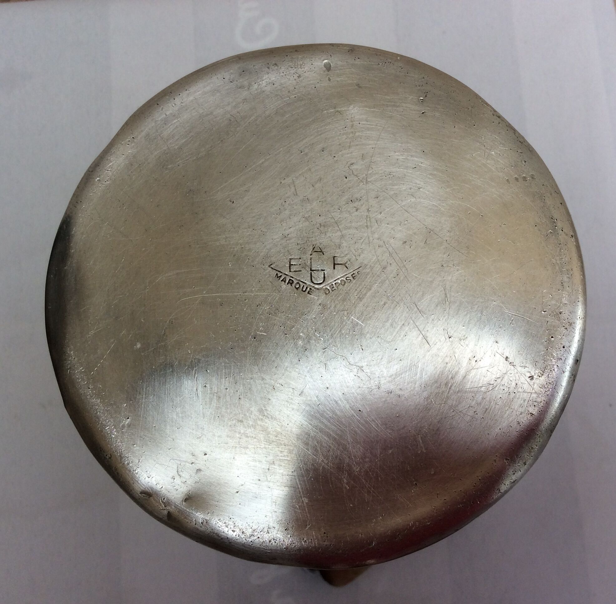 Ancien pot à lait aluminium poignée bois e.l.r alu