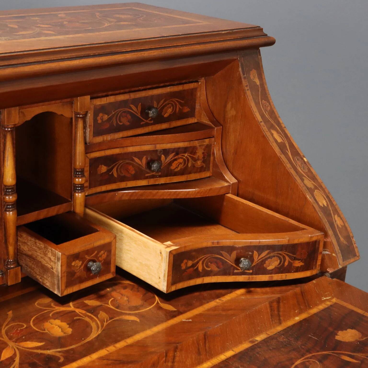 Dutch style desk with floral inlays
