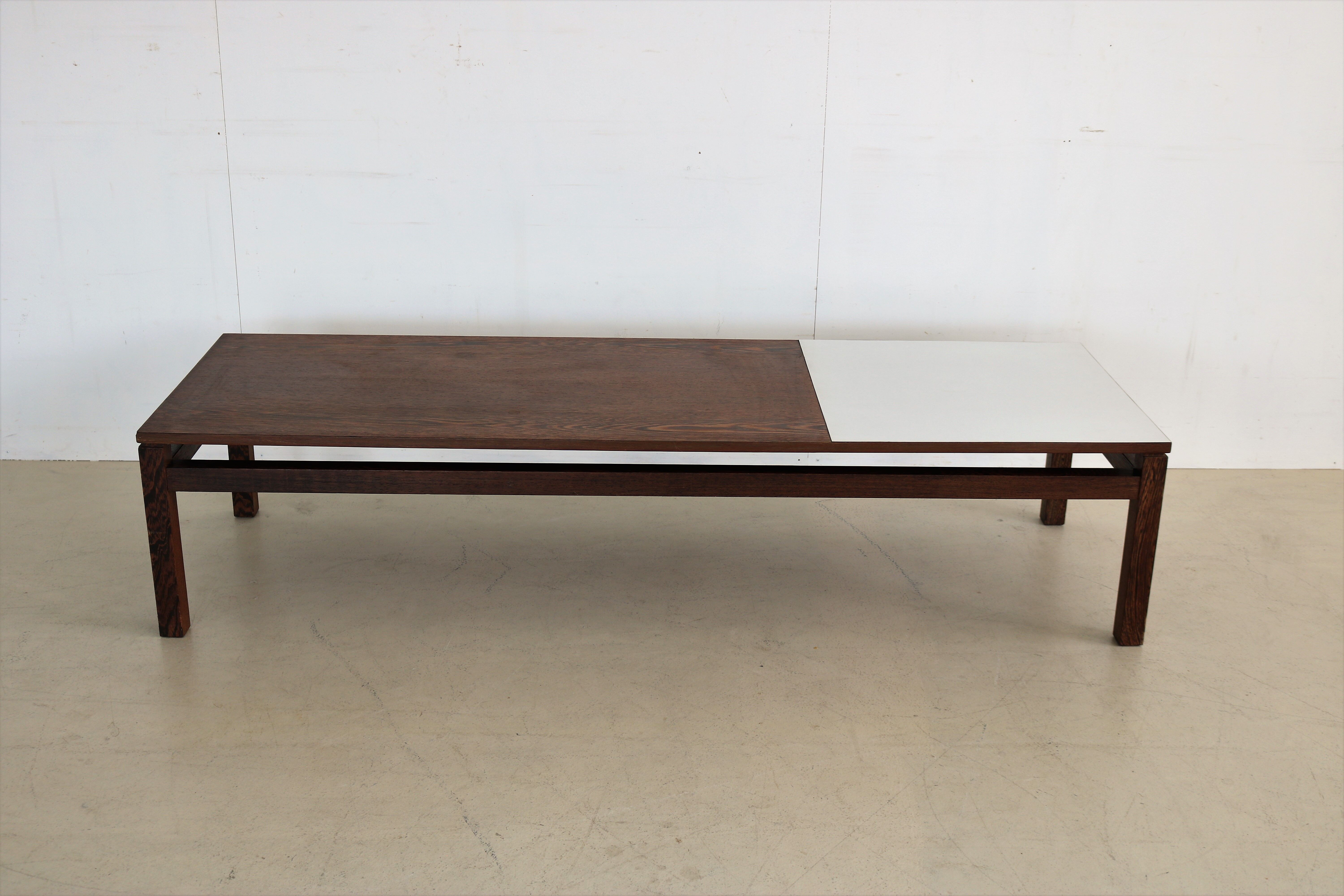 Table basse Kho Liang