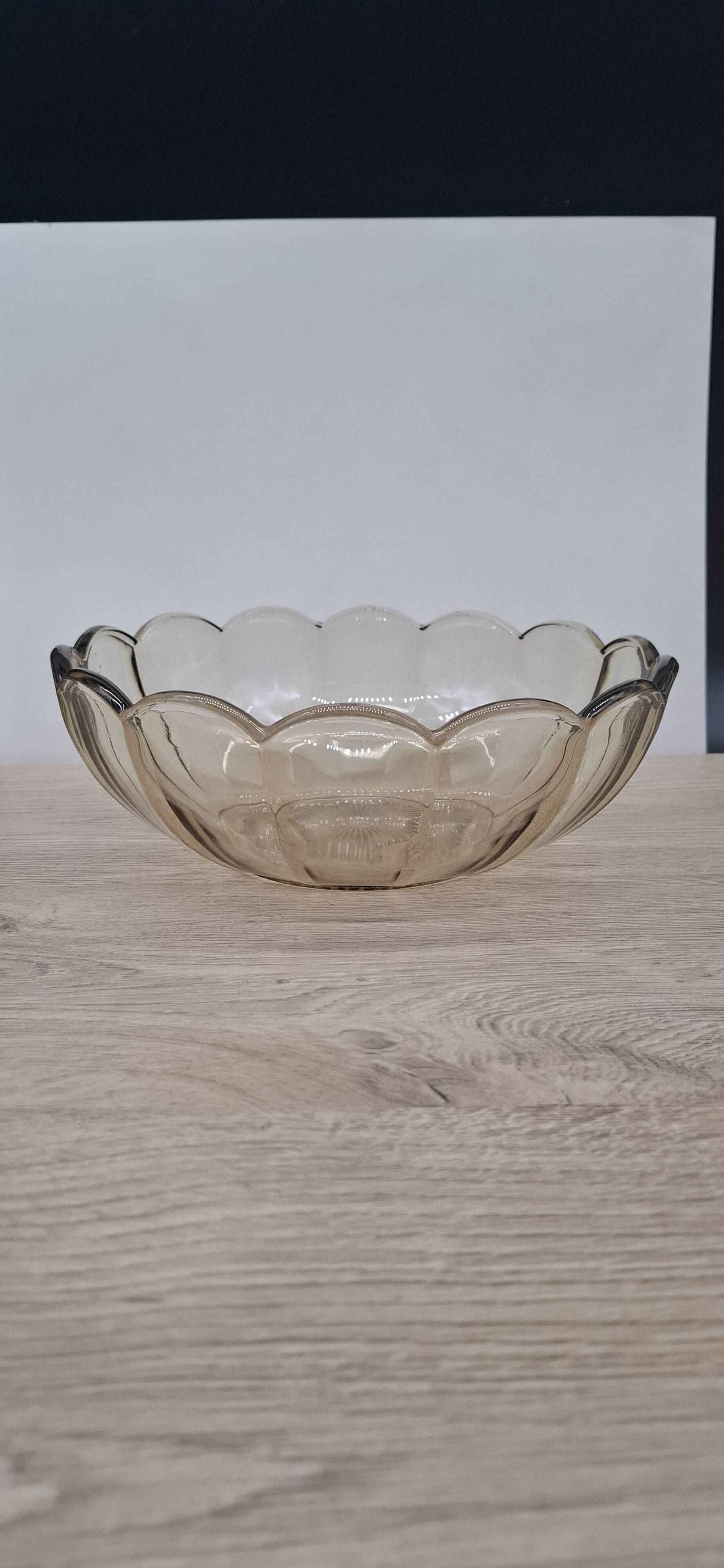 Amber salad bowl, Manage glass