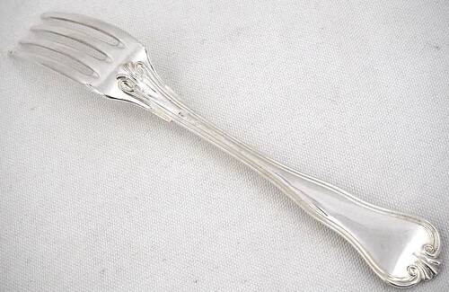 Christofle Violon palmettes, 14 table forks, 21 cm, silver-plated metal.