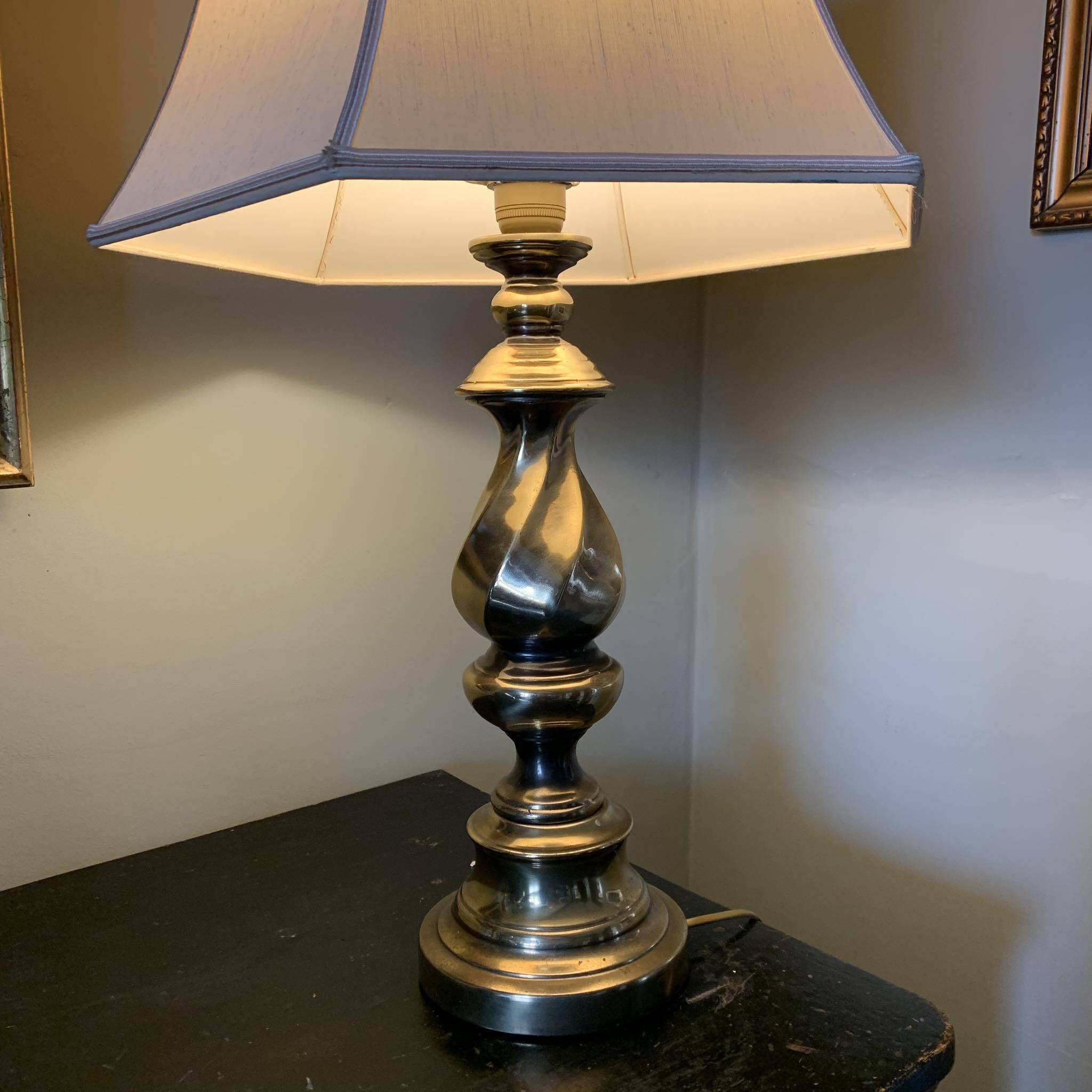 Brass lamp 70 cm
