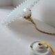 Pendant in serrated opaline