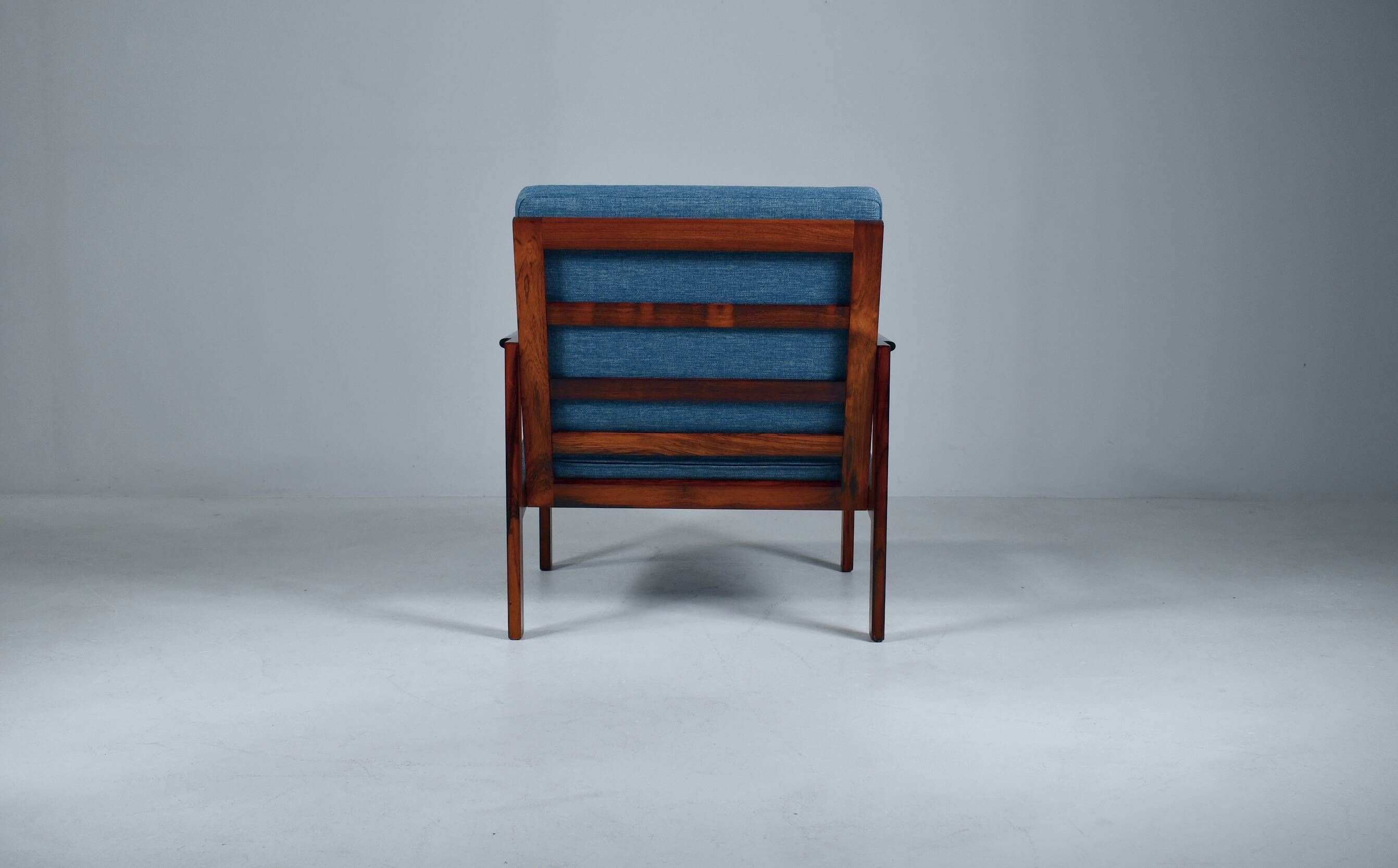Fauteuil Capella par Illum Wikkelso pour Niels Eilersen. 1959.